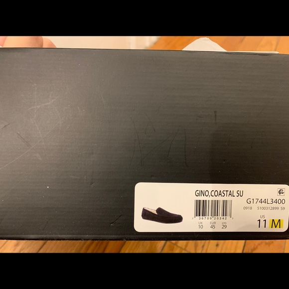 Men’s Vince Slippers - Picture 4 of 5